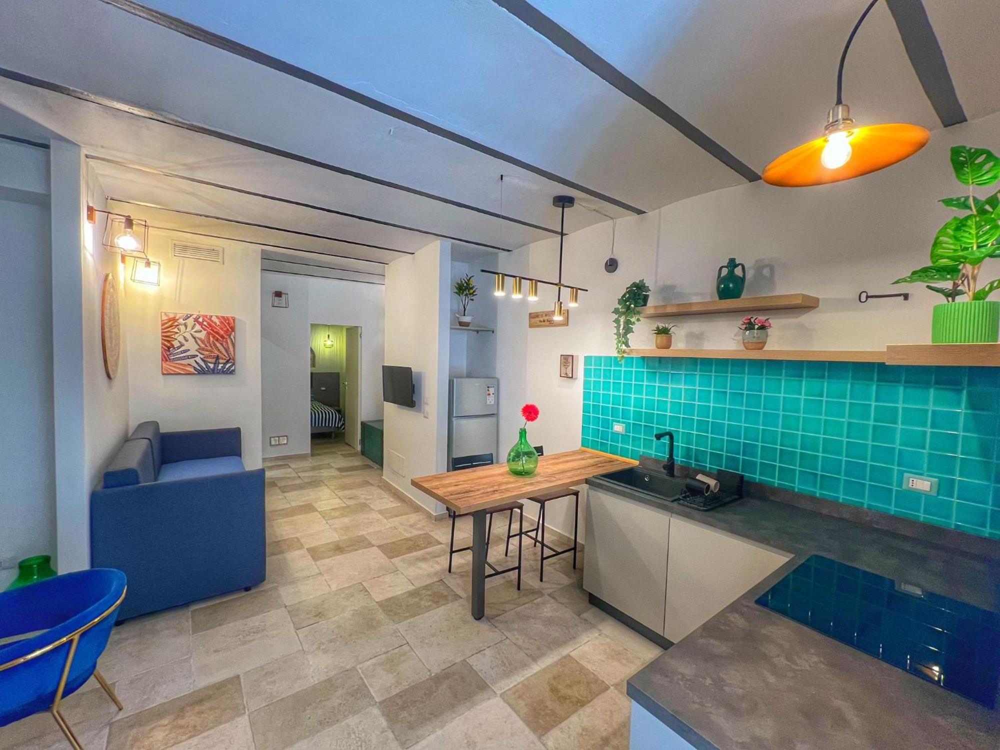 Amay City Suite Бари Экстерьер фото