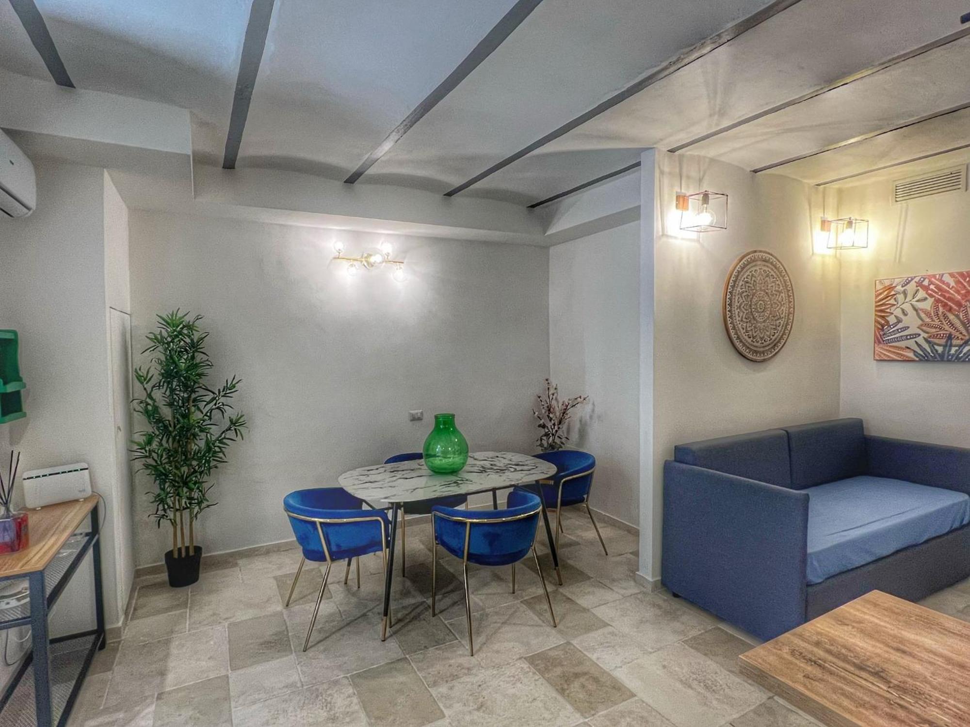 Amay City Suite Бари Экстерьер фото